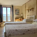 فندق مبيت وإفطار Haute, Calme, Confort & Vue Panoramique كاستيلان