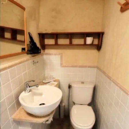 D'hotes The Upstairs Room, 2 Lits, Cadre Magnifique, Gorges Du Verdon לינה וארוחת בוקר